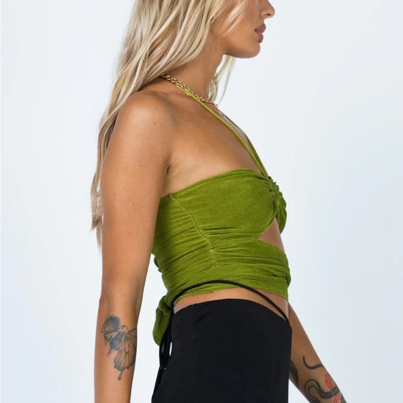 Princess Polly Tops - Princess Polly Loriella Ring Detail Crop Top